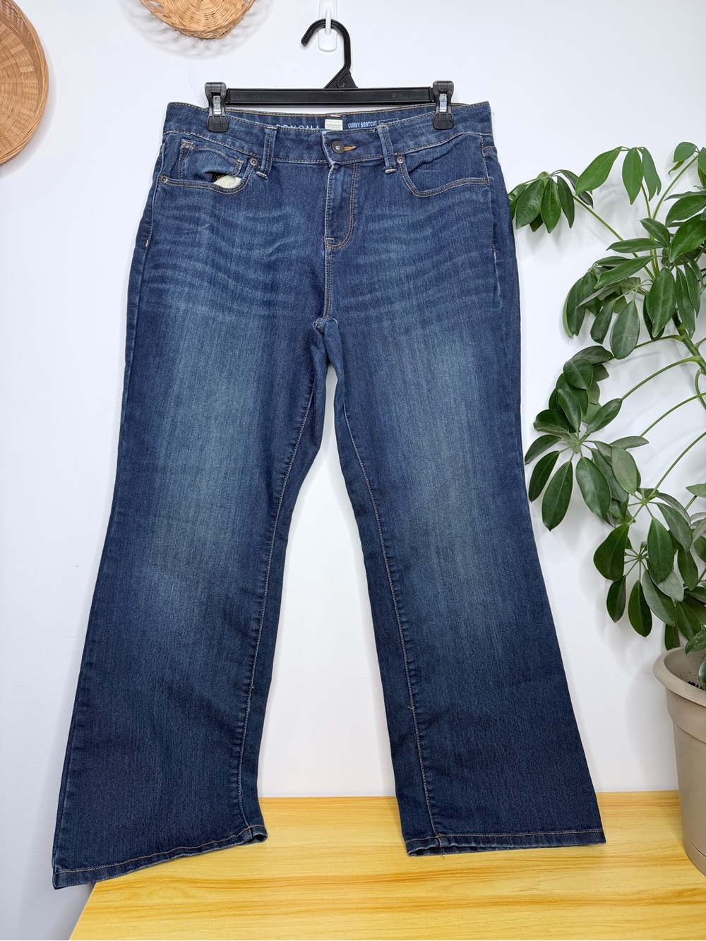 Sonoma Curvy Bootcut Jeans
Size 10PS - Picture 1 of 4